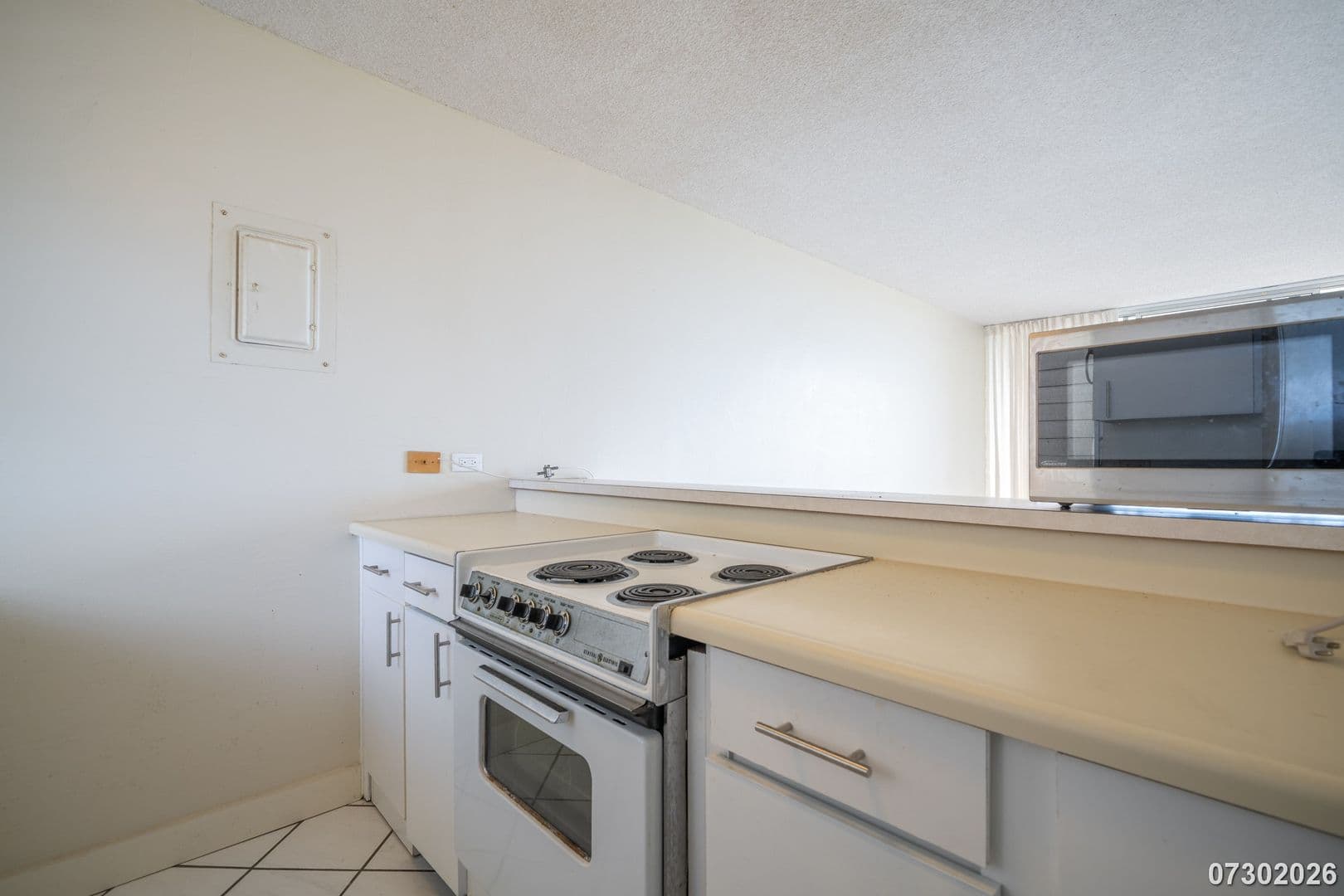 Aiea House: 98-719 Iho Pl. 5-902