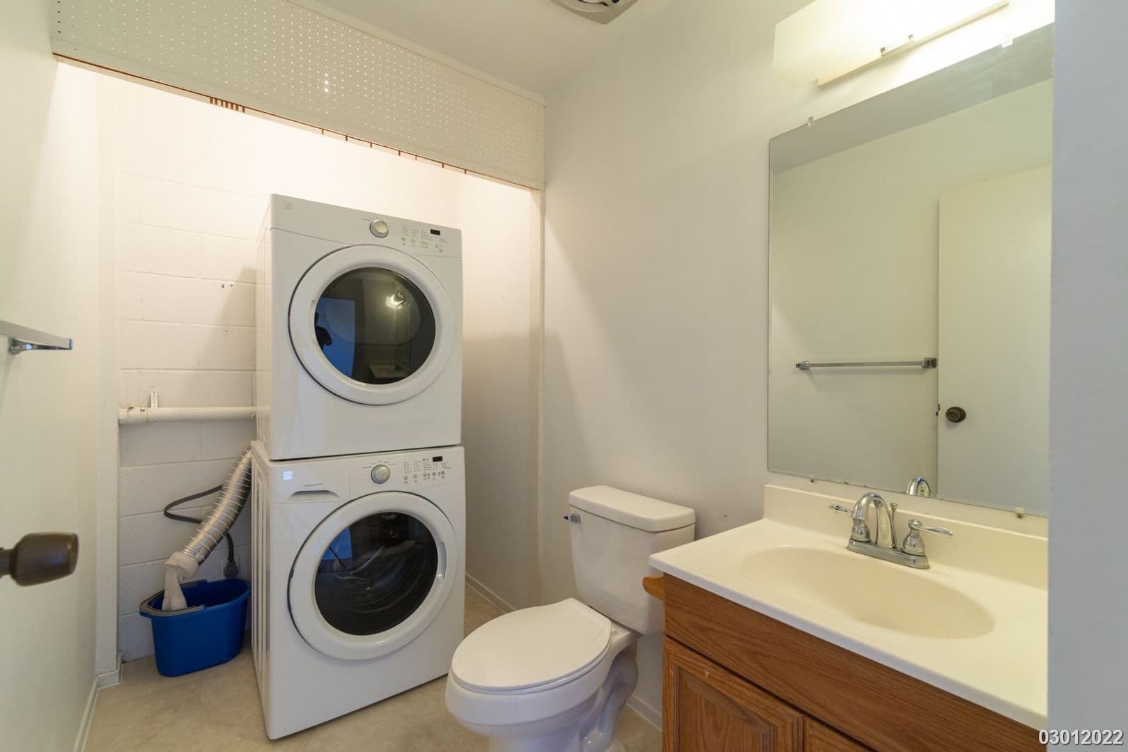 Honolulu Condo: 4280 Salt Lake Blvd Apt J66