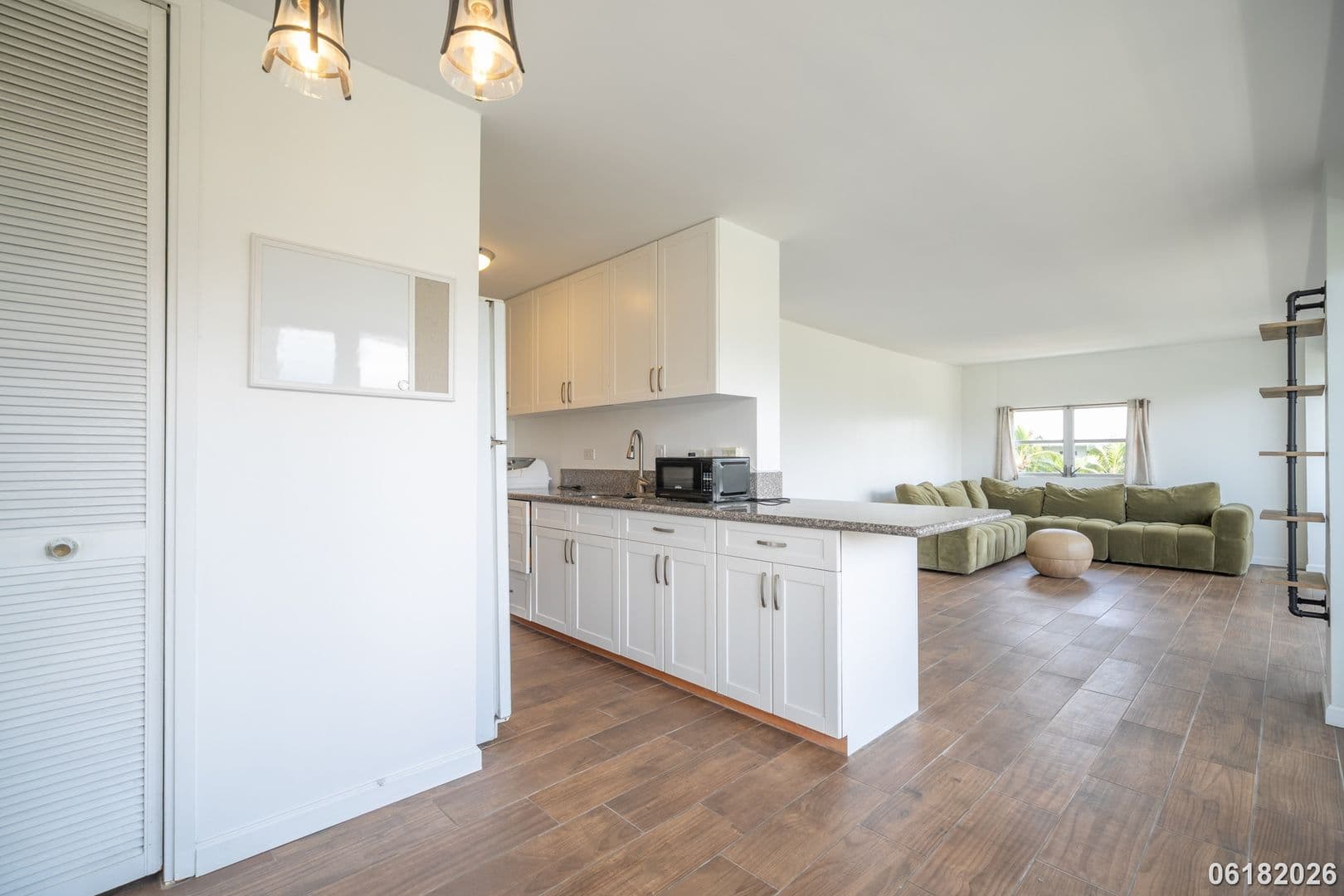 Honolulu Condo: 2085 Ala Wai Blvd. #B64
