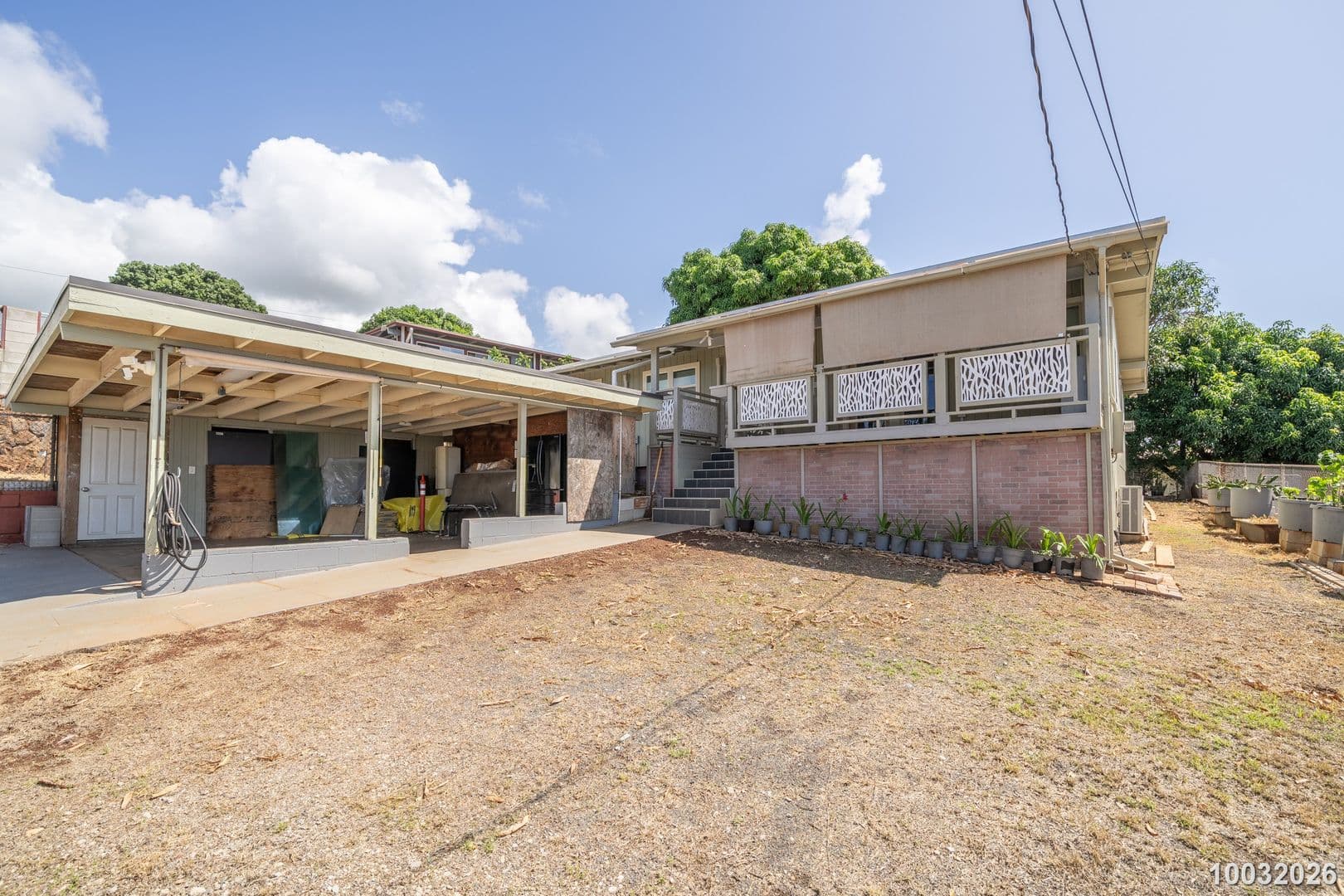 Kapolei House: 92-627 Aoloko St.