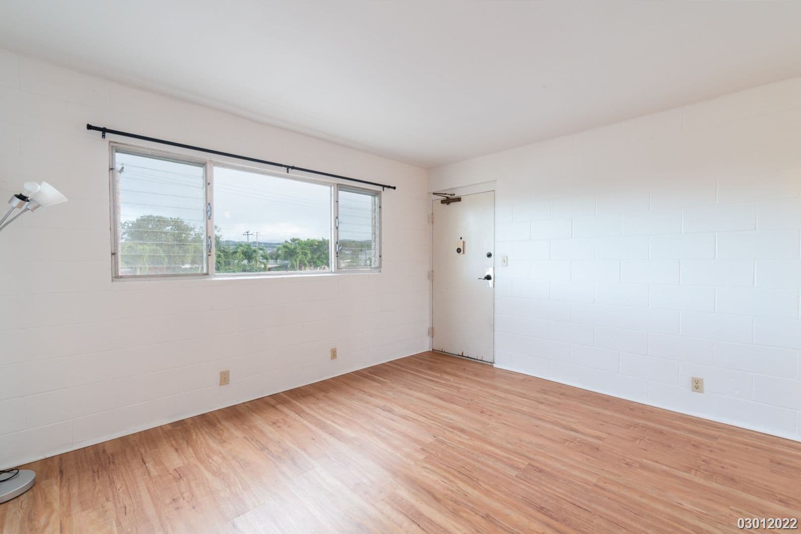 Honolulu Condo: 4280 Salt Lake Blvd Apt J66