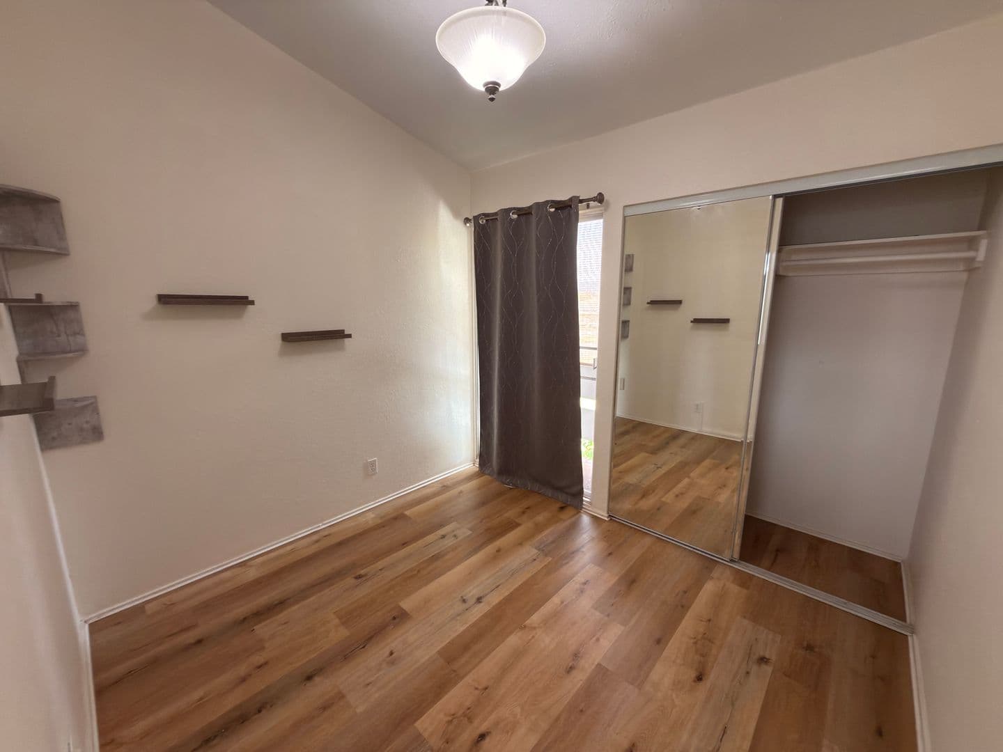 Mililani Townhome: 95-350 Mahapili Ct. #148