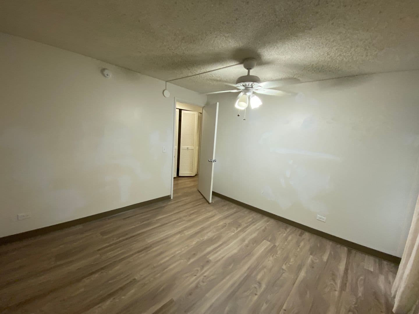 Honolulu House: 1436 Kewalo St., #204