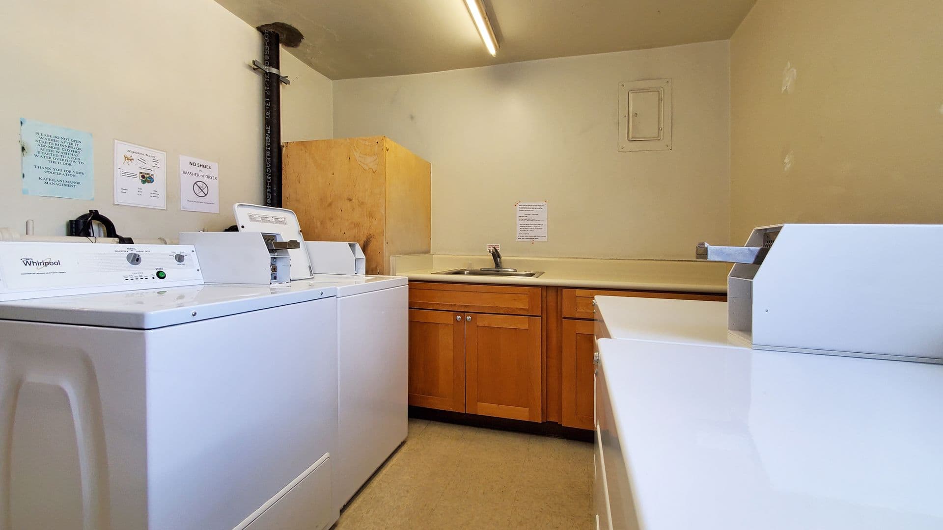 Honolulu Condo: 1655 Makaloa St. #2101