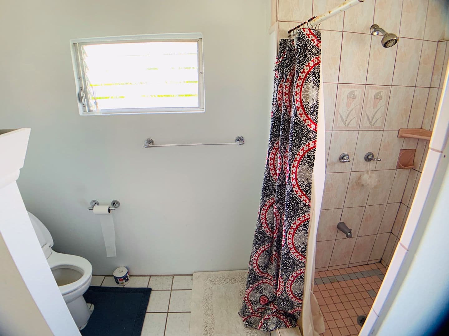 Kailua House: 345 B1 Kalama St.