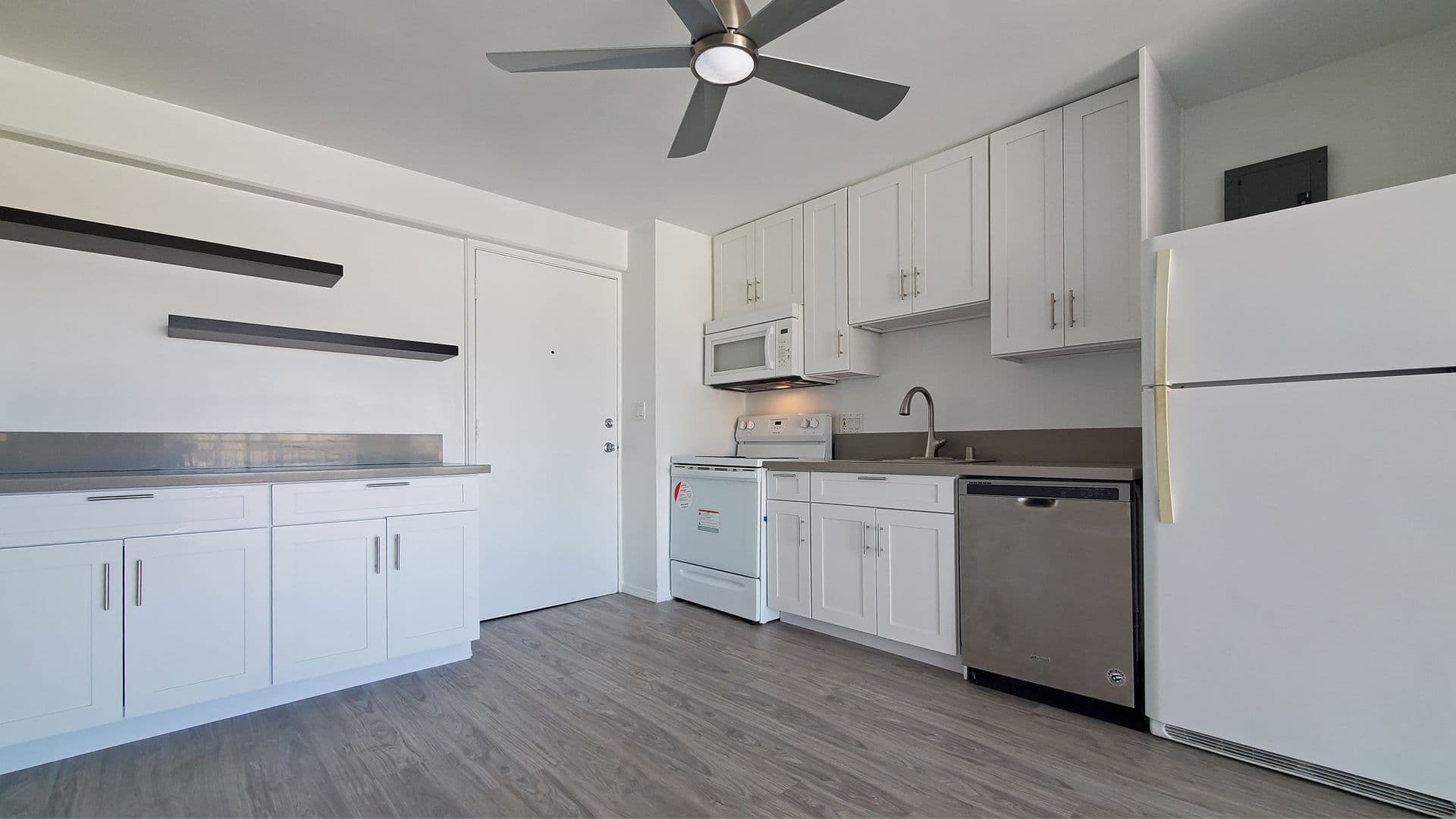 Honolulu Condo: 1655 Makaloa St. #2101