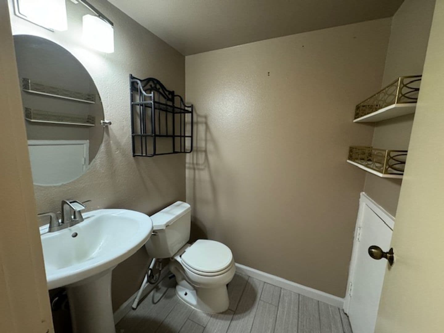 Ewa Beach Townhome: 91-1010B Makaaloa St. #4B