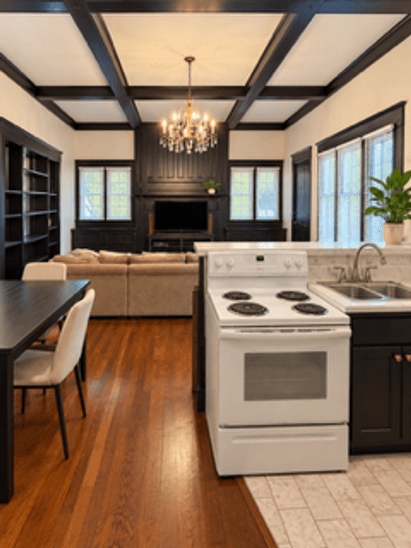 Birmingham Apartment: 2920 Rhodes Circle