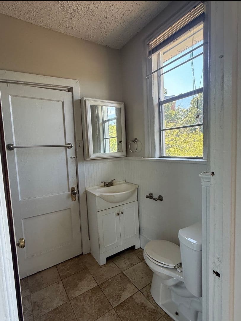 Birmingham Apartment: 1108 28th Street South  - Apt 8
