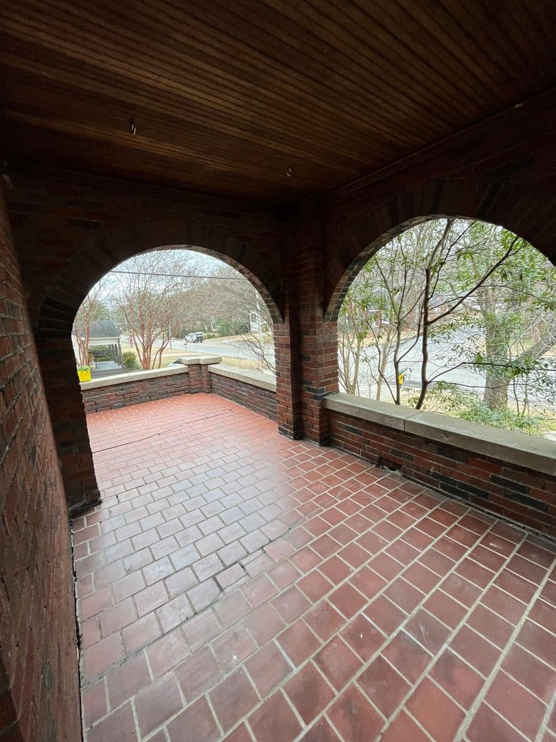 Birmingham Apartment: 2201 21st Avenue South