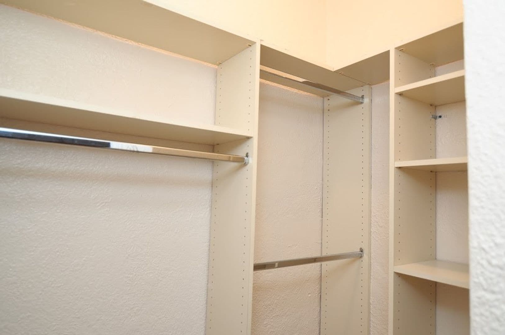 Birmingham Apartment: 2124 Highland Ave South