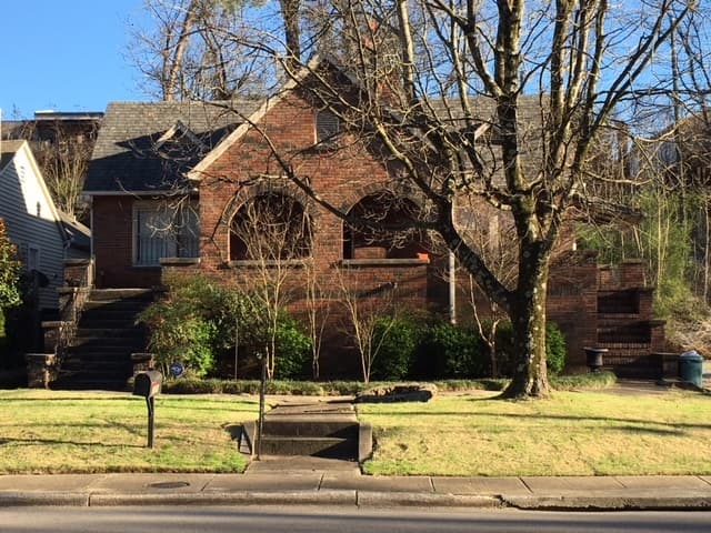 Birmingham Apartment: 2201 21st Avenue South