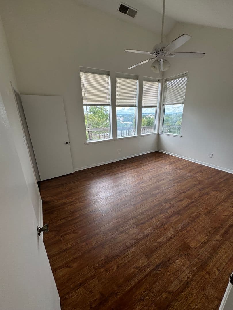 Birmingham Apartment: 2920 Rhodes Circle