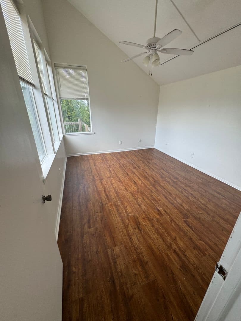 Birmingham Apartment: 2920 Rhodes Circle