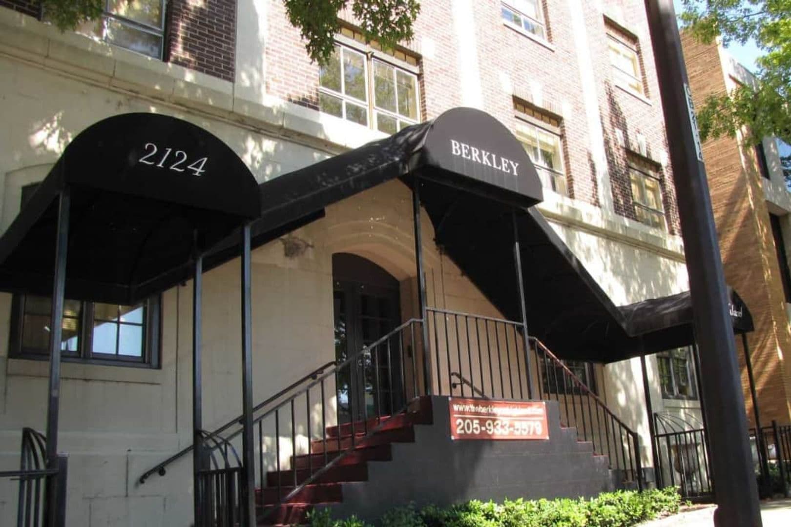 Birmingham Apartment: 2124 Highland Ave South