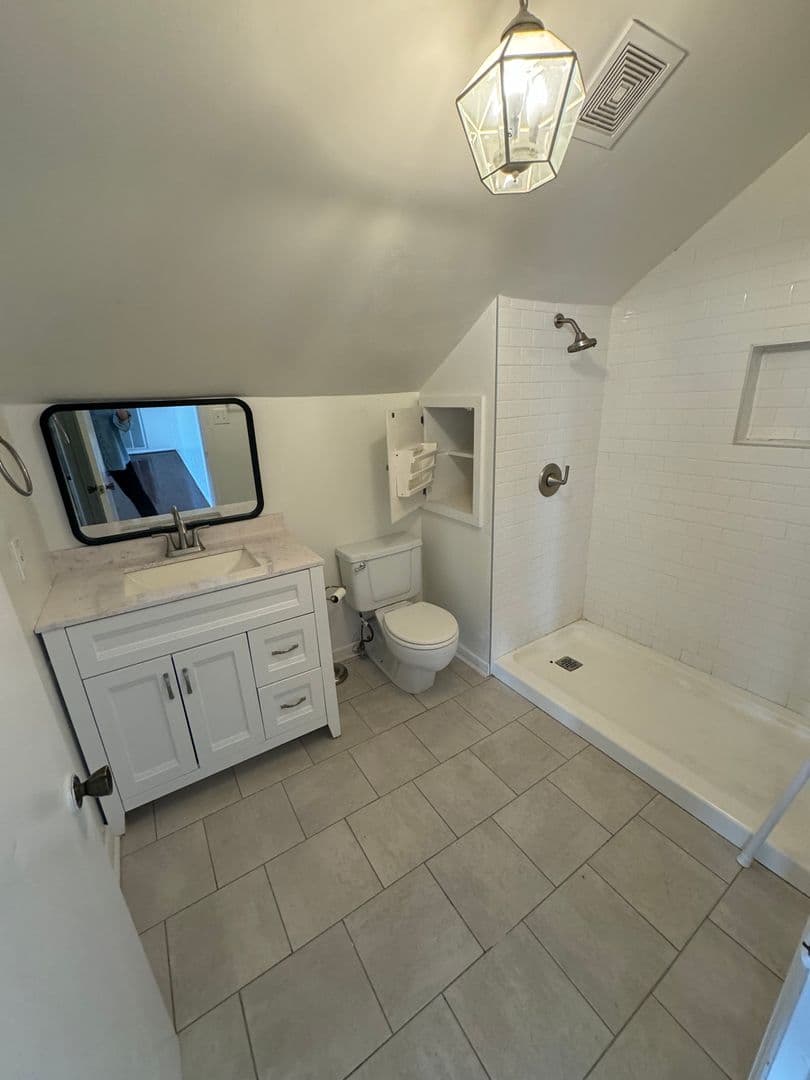 Birmingham Apartment: 2920 Rhodes Circle