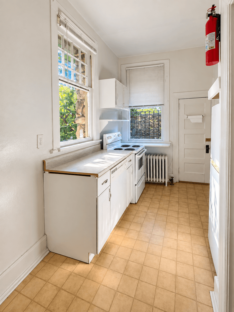 Birmingham Apartment: 2848 Highland Ave