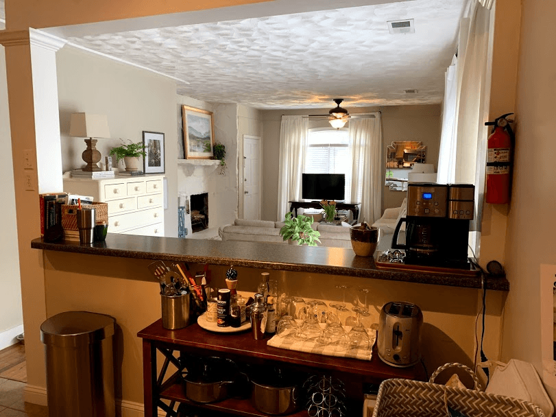 Birmingham Apartment: 2105 English Village Lane