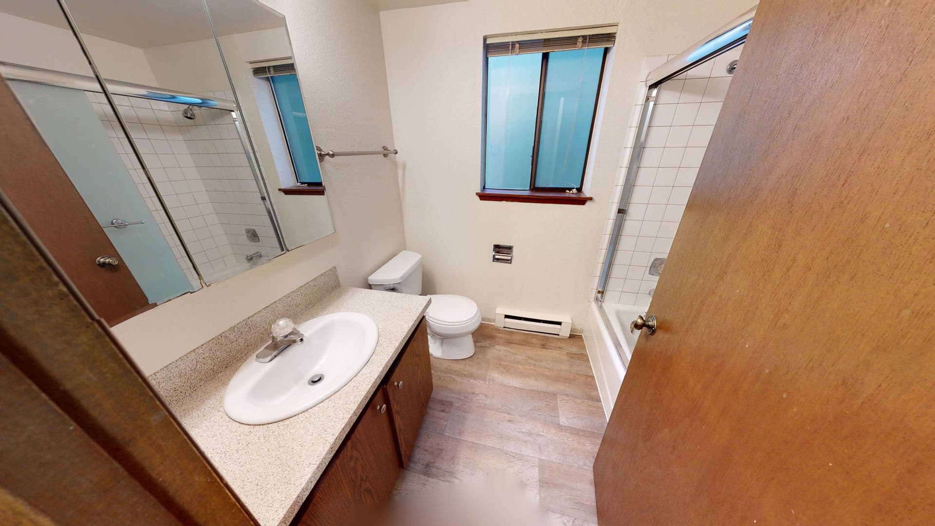 Seattle Apartment: 7000 Roosevelt Way NE