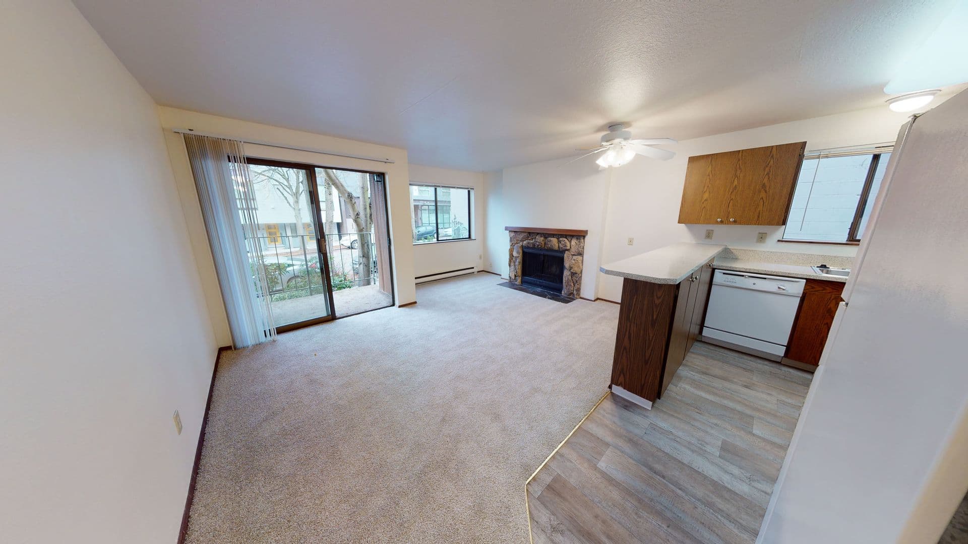 Seattle Apartment: 7000 Roosevelt Way NE