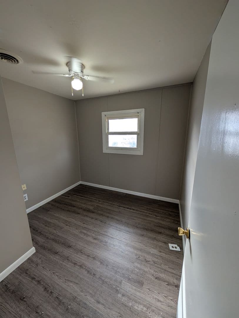 Springfield House: 7 Garnet Ct