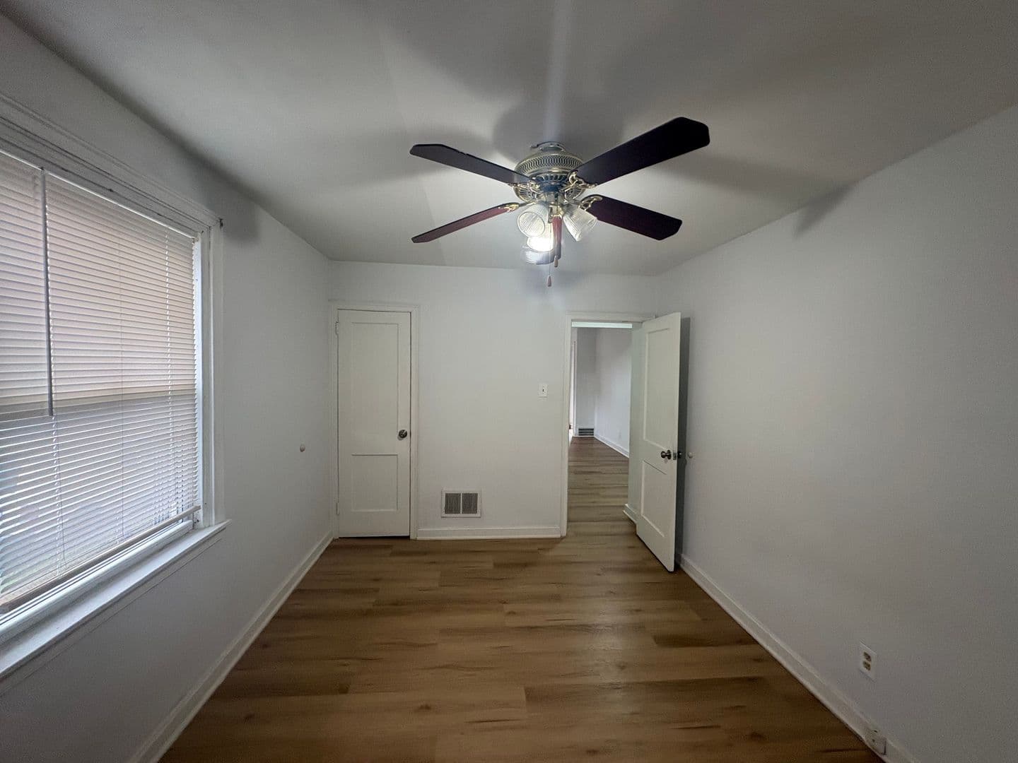 Philadelphia Apartment: 4300 Shelmire Ave.