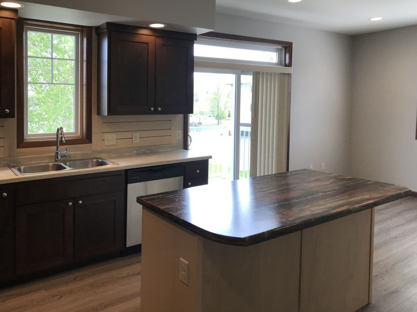 Watertown Apartment: One and Two Willow Creek Apartments
