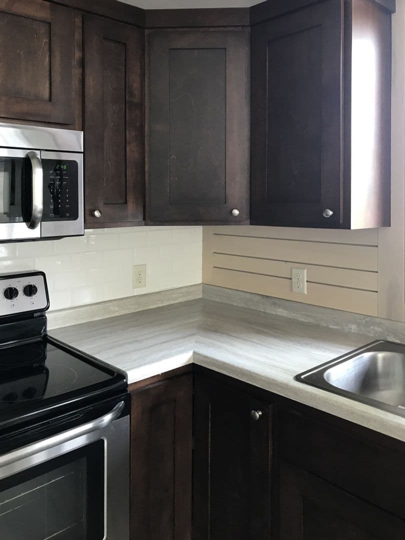 Watertown Apartment: One and Two Willow Creek Apartments