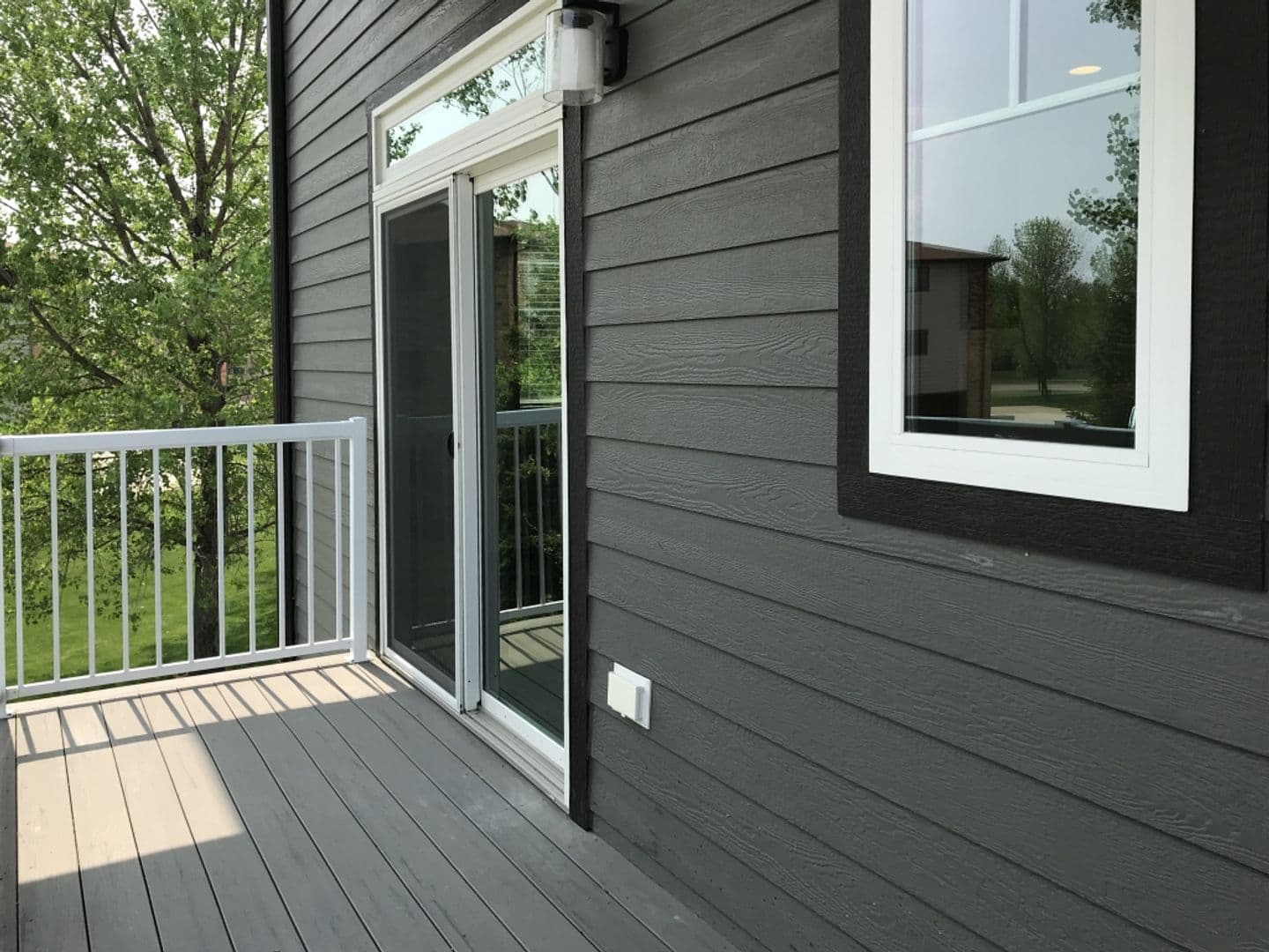 Watertown Apartment: One and Two Willow Creek Apartments