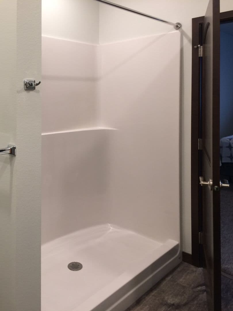 Watertown Apartment: One and Two Willow Creek Apartments