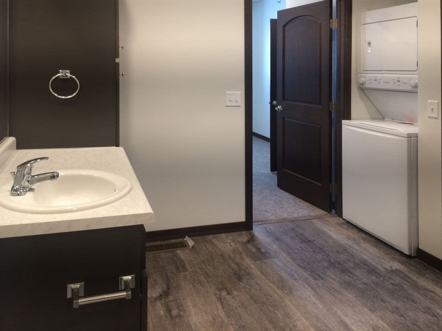 Watertown Apartment: One and Two Willow Creek Apartments