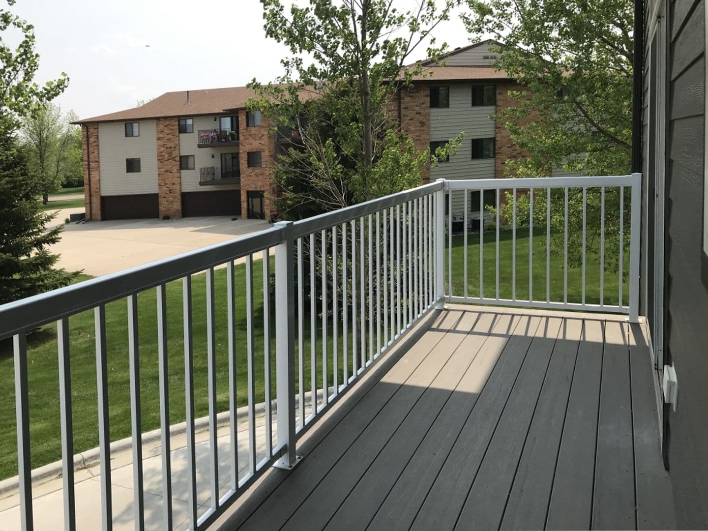 Watertown Apartment: One and Two Willow Creek Apartments
