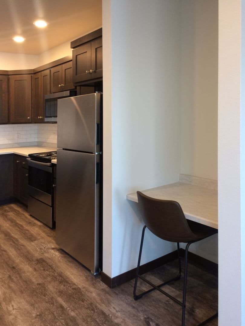 Watertown Apartment: One and Two Willow Creek Apartments