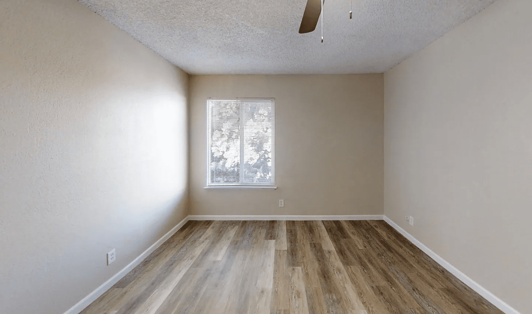 Fresno Apartment: 2025 E Pontiac Way