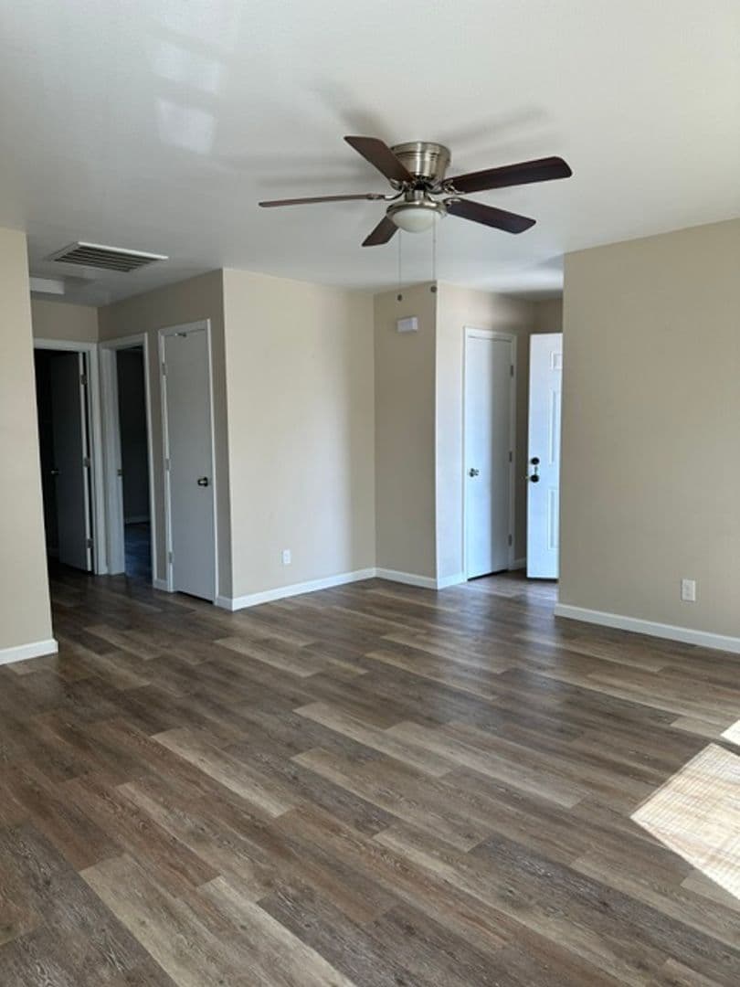 Fresno Apartment: 2025 E Pontiac Way