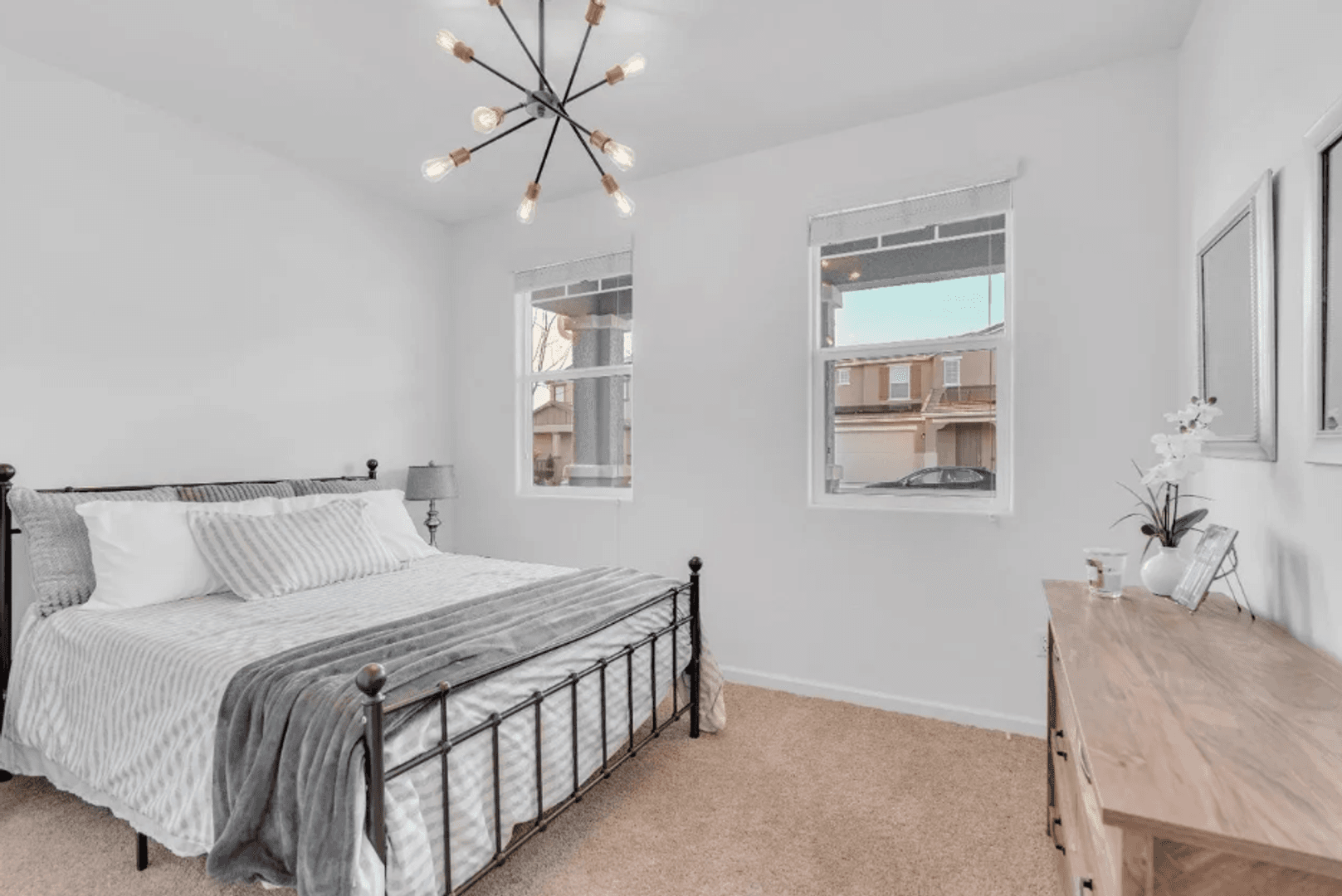 Fresno House: 7399 E Homan Ave