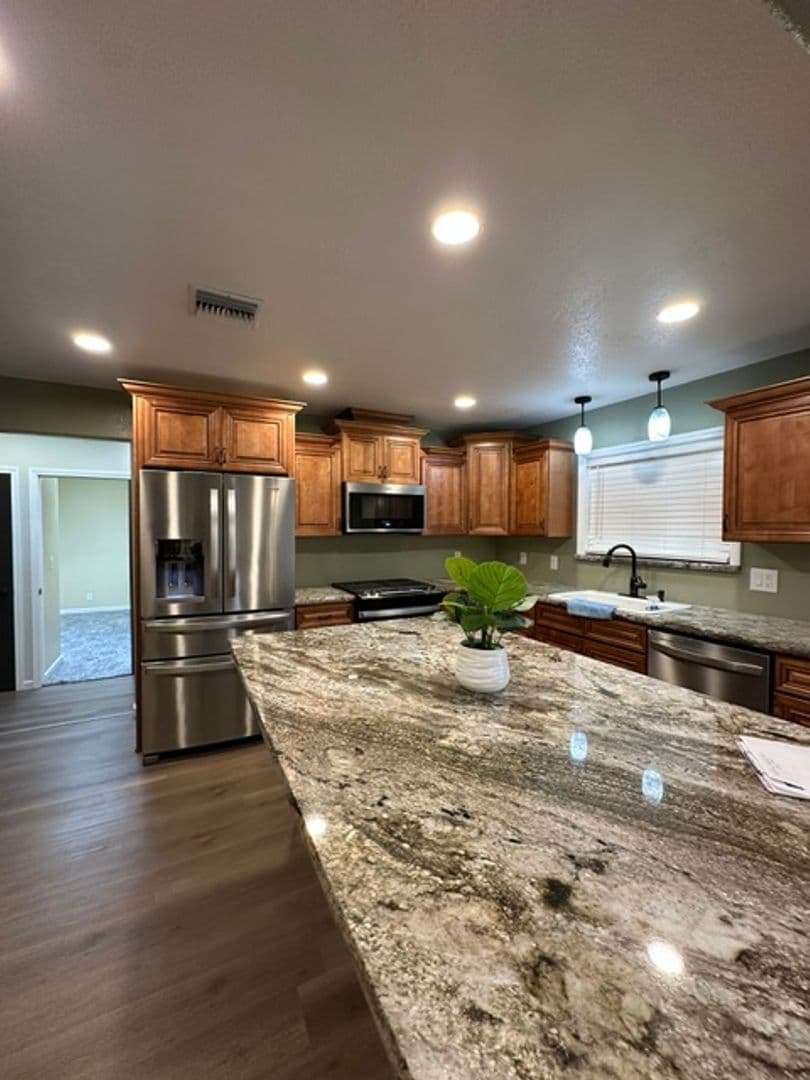 Fresno House: 5763 E Tarpey Dr