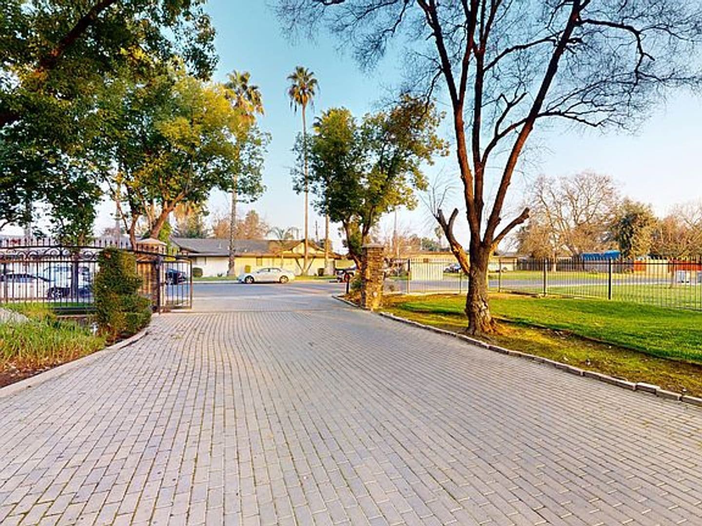 Fresno Apartment: Glenn Ave