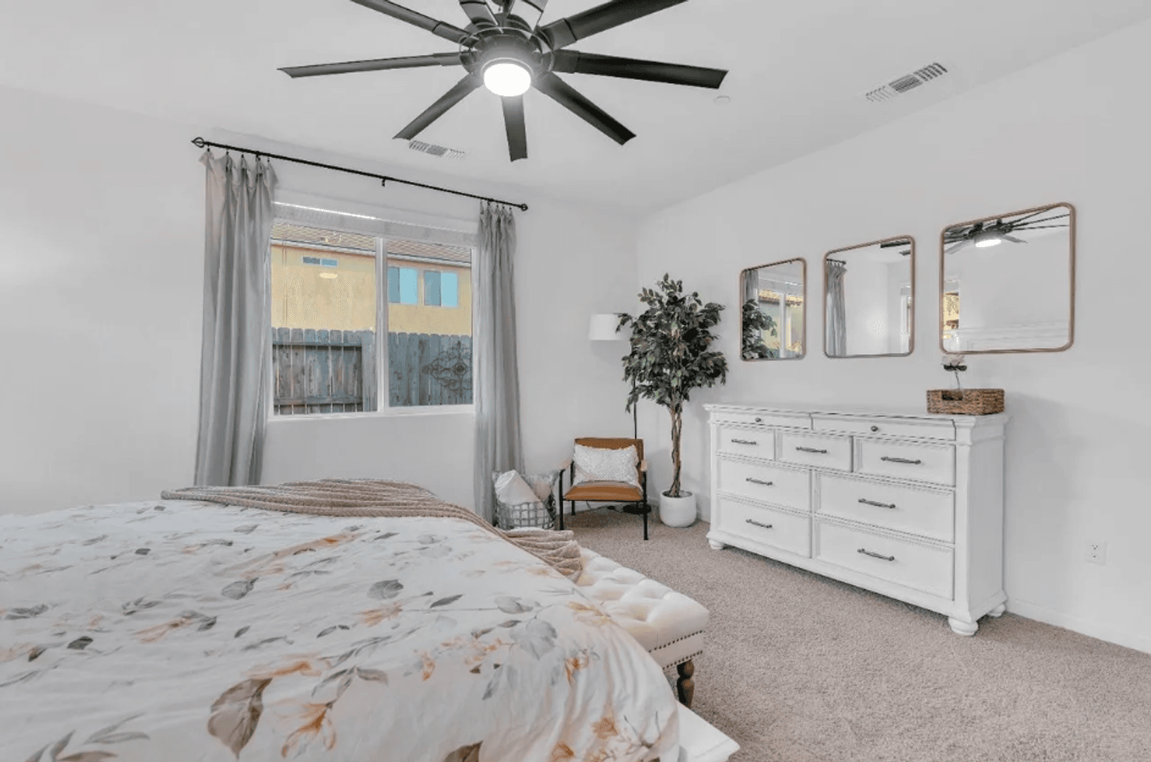 Fresno House: 7399 E Homan Ave