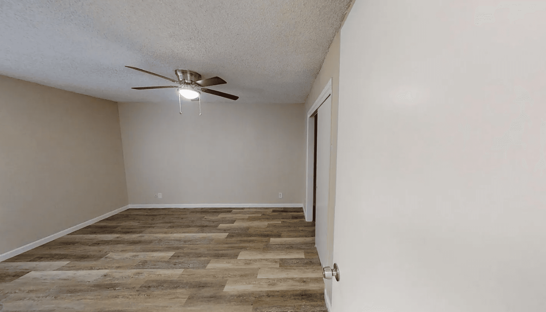 Fresno Apartment: 2025 E Pontiac Way