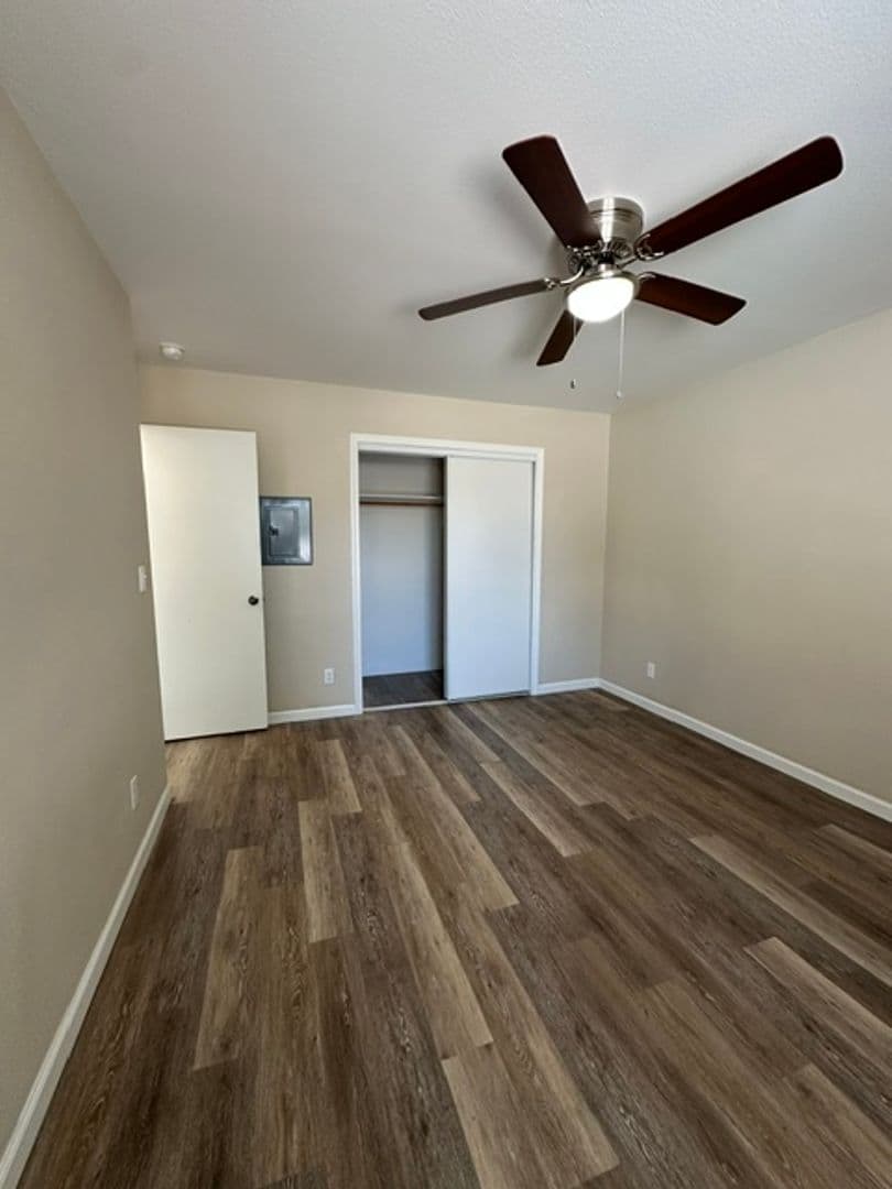 Fresno Apartment: 2025 E Pontiac Way