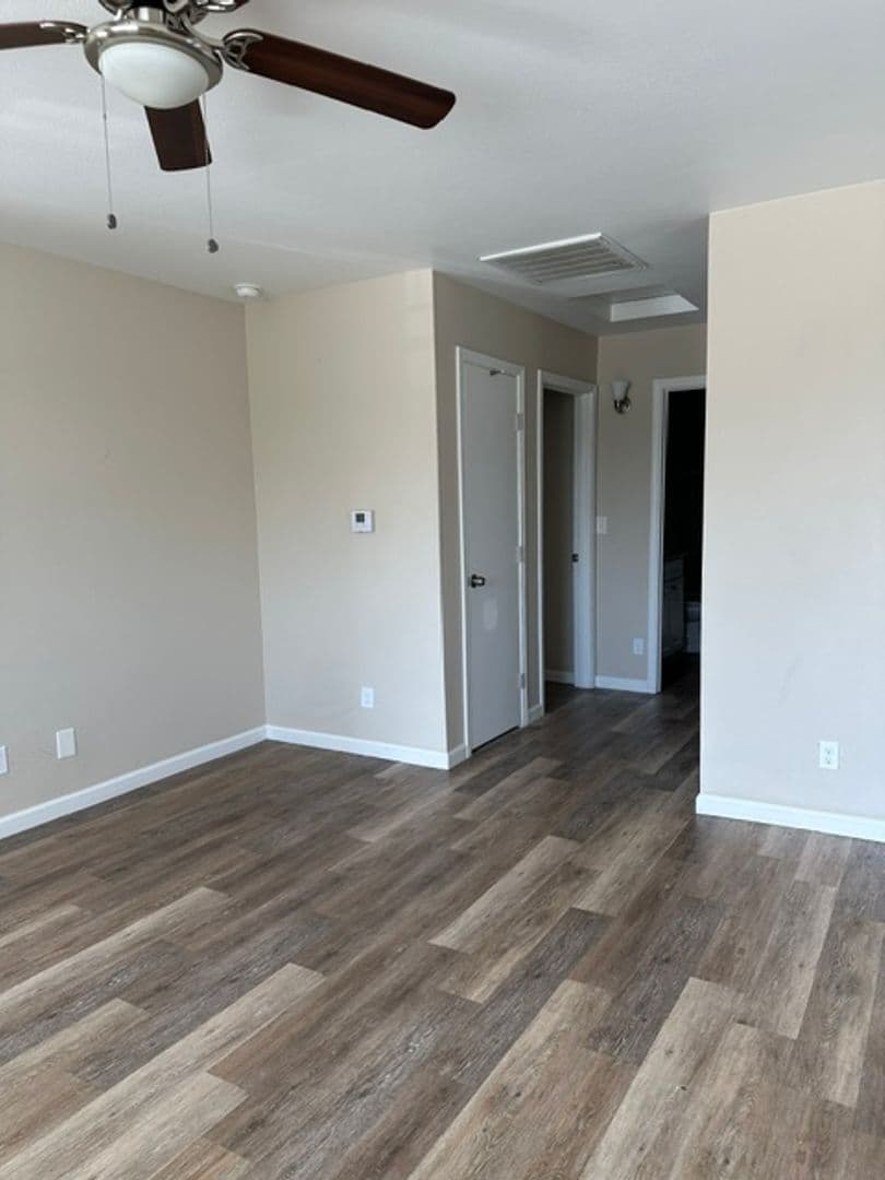 Fresno Apartment: 2025 E Pontiac Way
