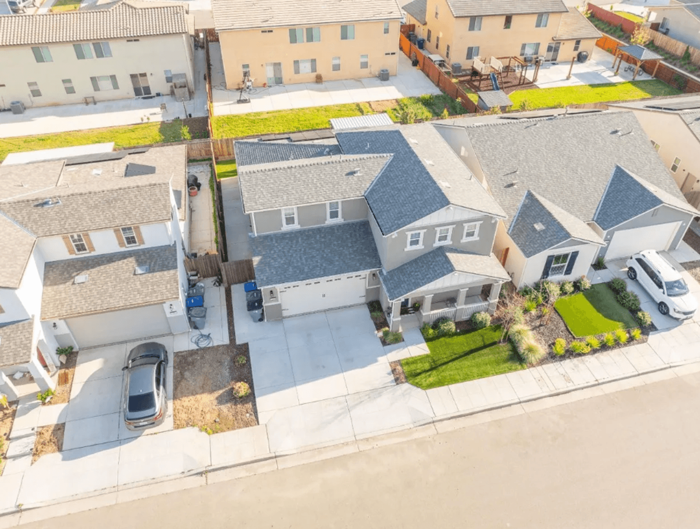 Fresno House: 7399 E Homan Ave