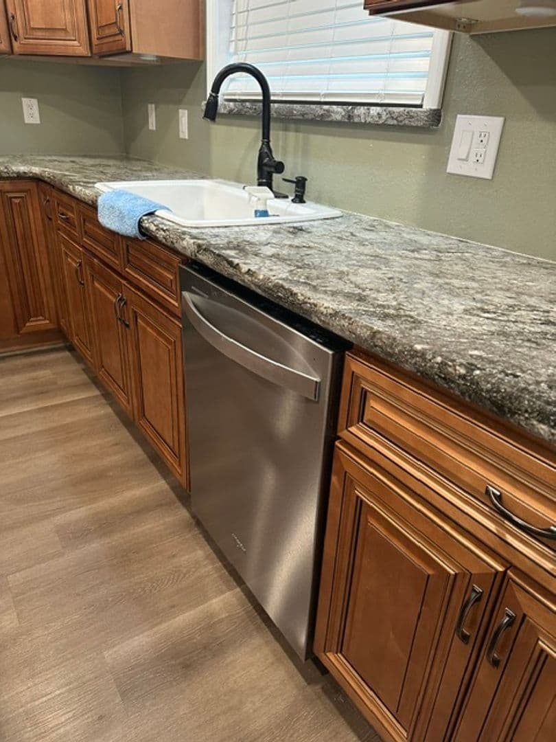 Fresno House: 5763 E Tarpey Dr
