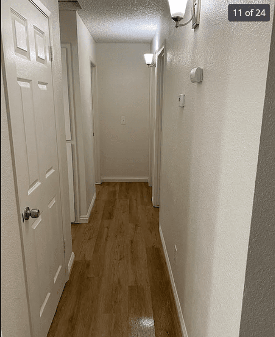Fresno Apartment: 3223 - 3235 W Clinton Ave