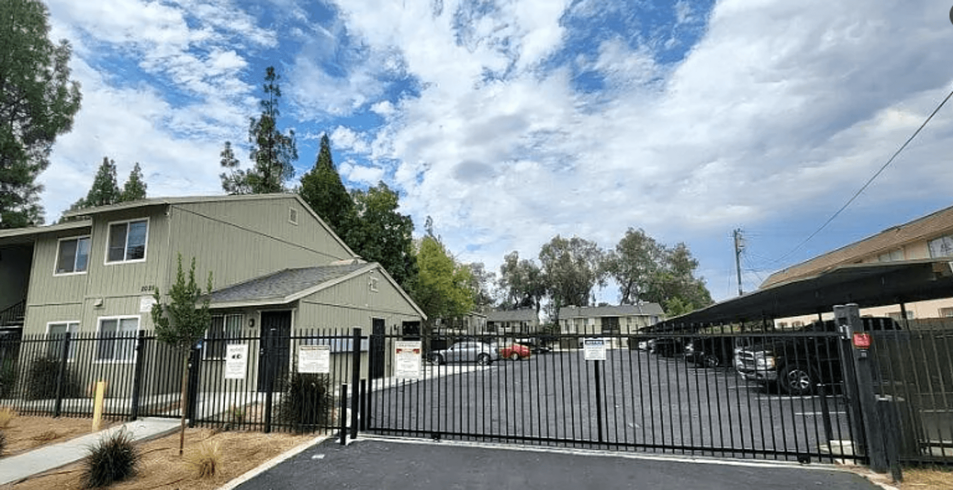Fresno Apartment: 2025 E Pontiac Way