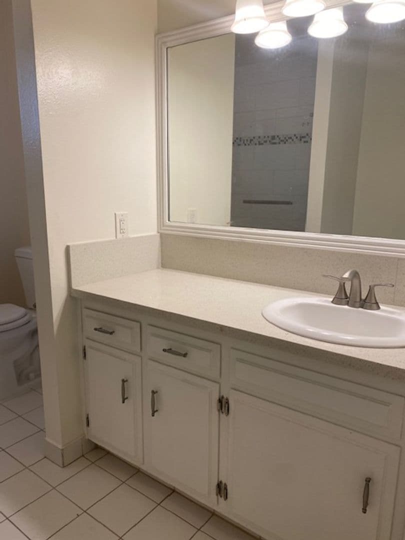 Fresno Apartment: Glenn Ave