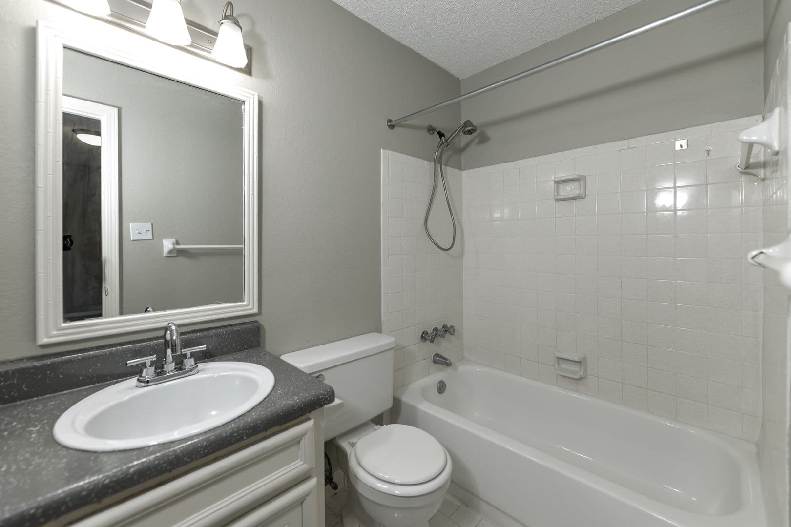 Cordova Apartment: 6977 Amberly Village Dr