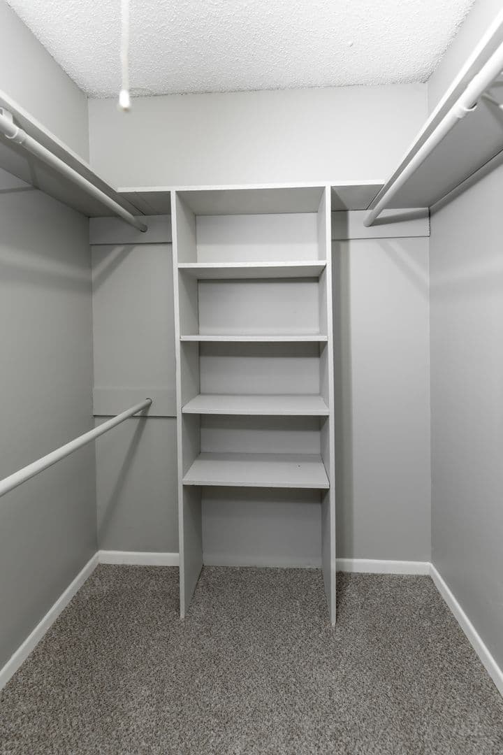 Cordova Apartment: 6977 Amberly Village Dr