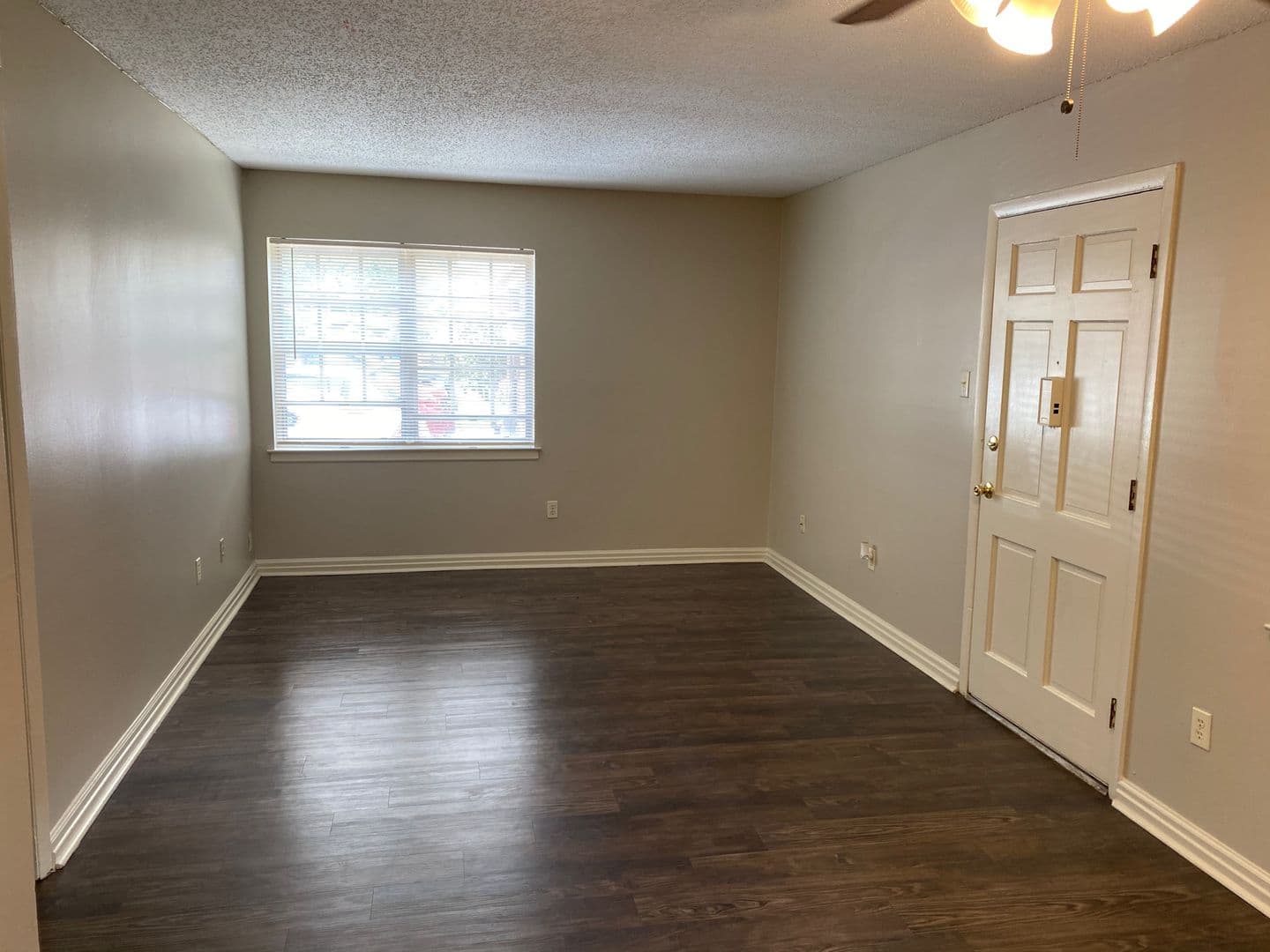 Memphis Apartment: 2780 Madison Ave